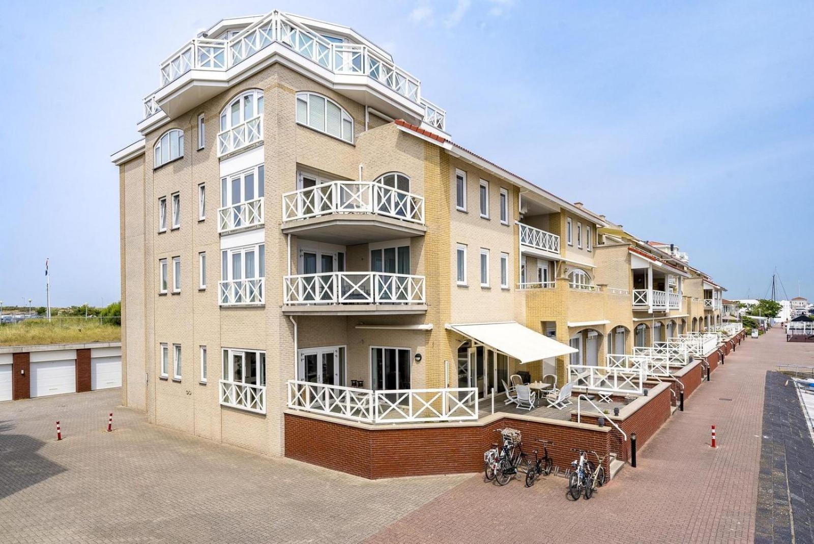 Kabbelaarsbank 411 - Port Marina Zelande